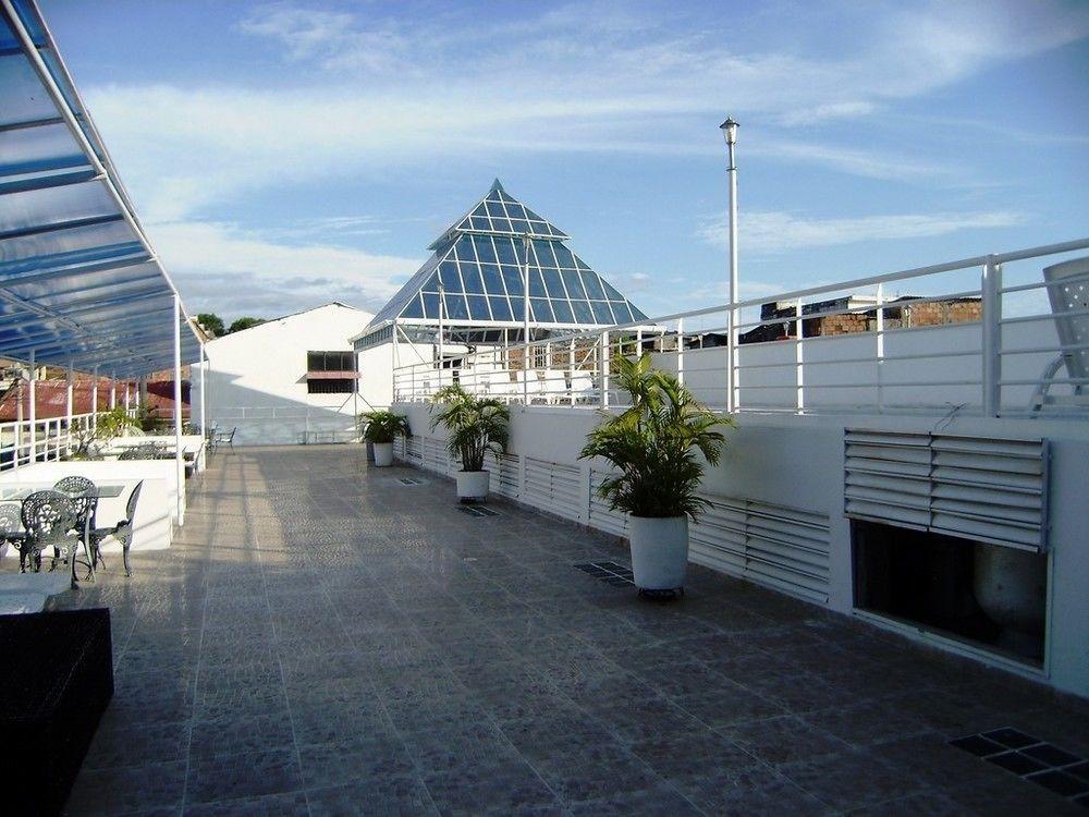 Magdalena Imperial Hotel Girardot Kültér fotó