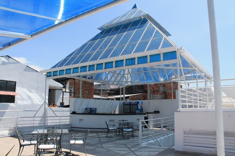Magdalena Imperial Hotel Girardot Kültér fotó