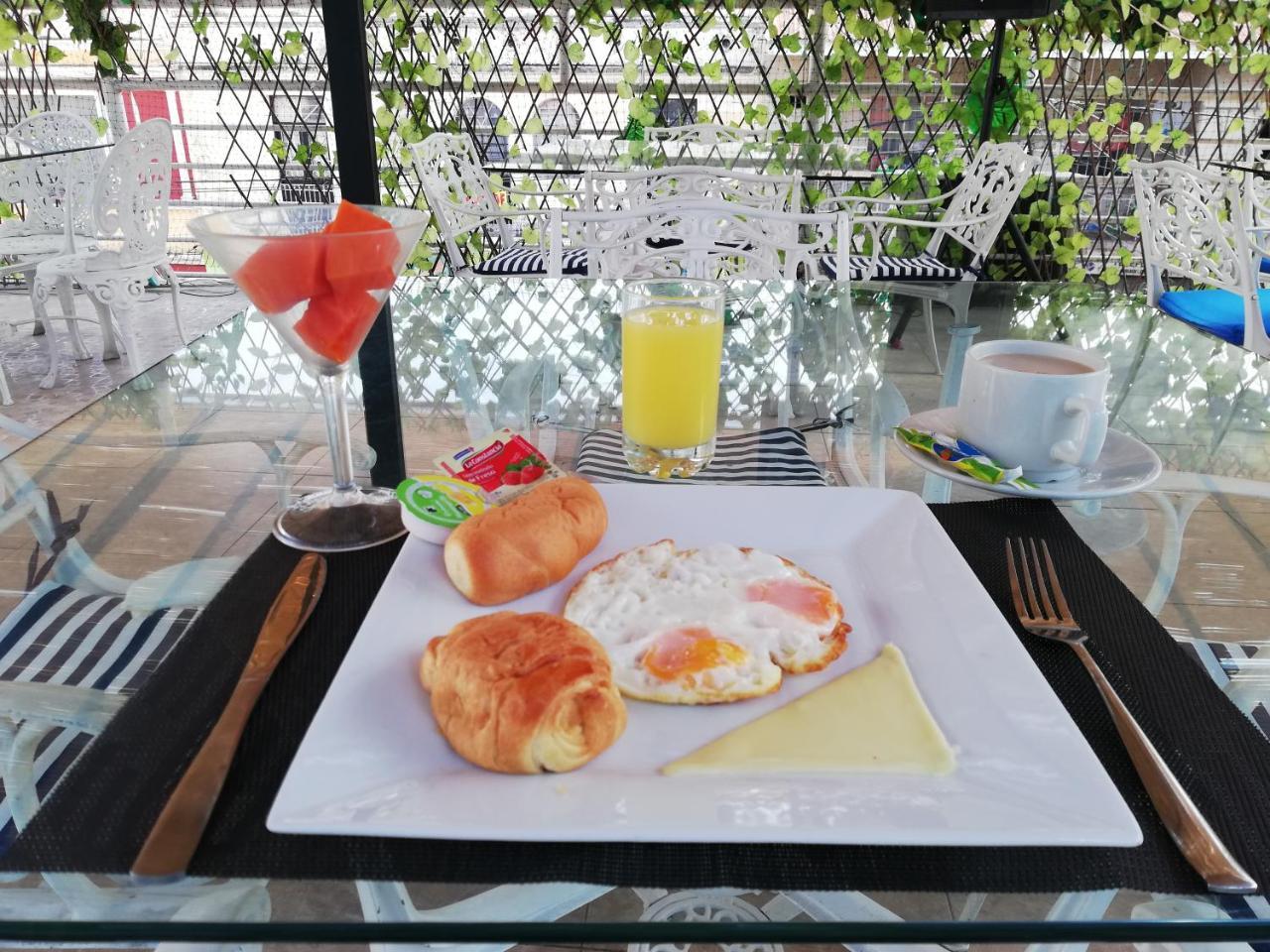 Magdalena Imperial Hotel Girardot Kültér fotó